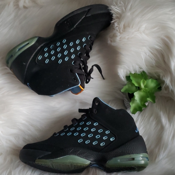 Jordan Other - Nike Jordan Carmelo Melo 5.5 (GS) Black Sneakers